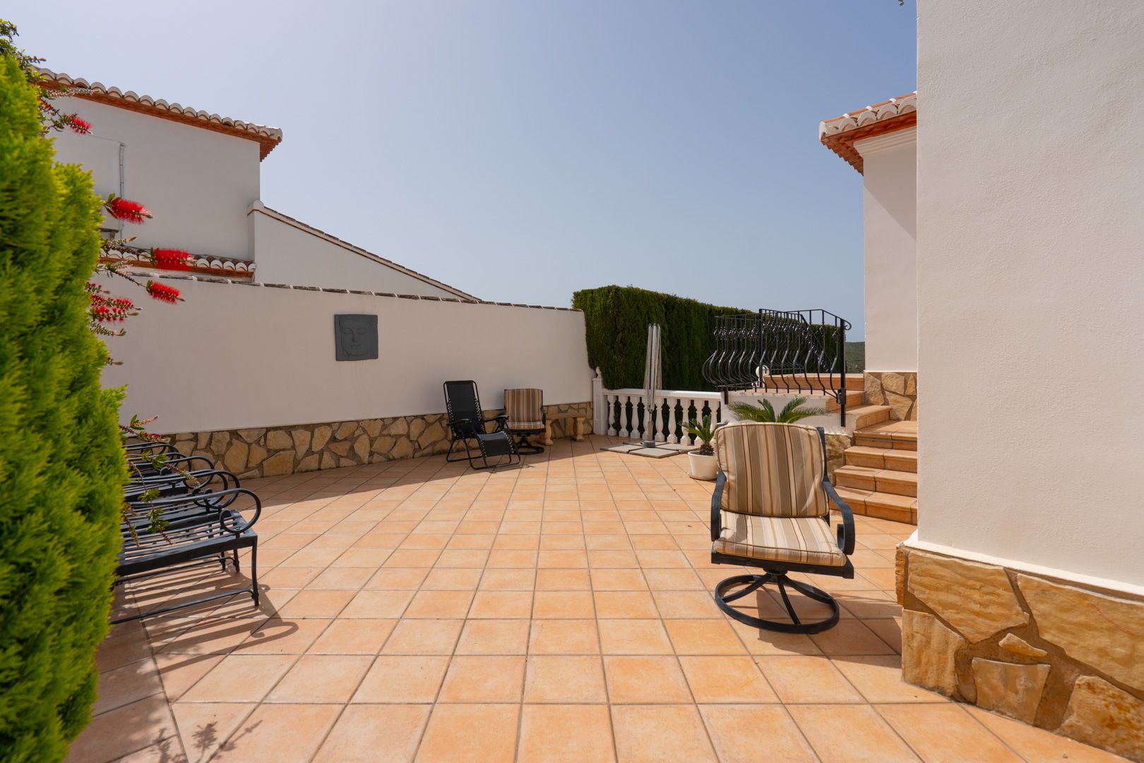 Villa orientée plein sud avec vue sur le coucher de soleil près de Granadella
