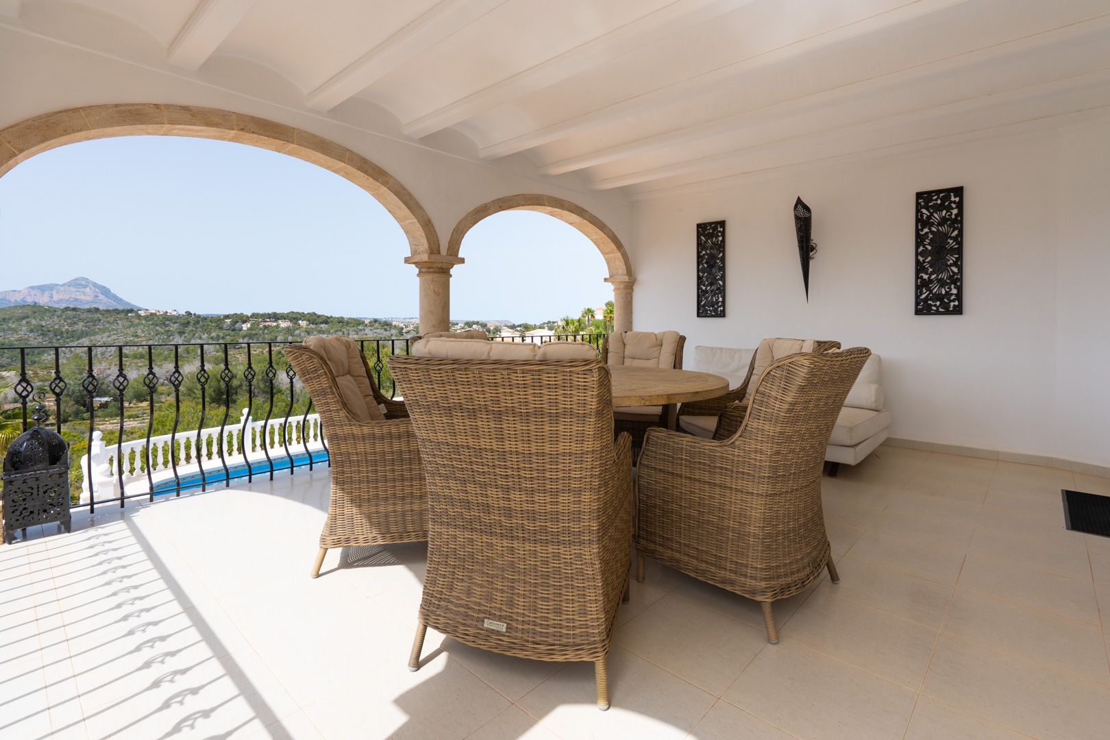 Villa orientée plein sud avec vue sur le coucher de soleil près de Granadella