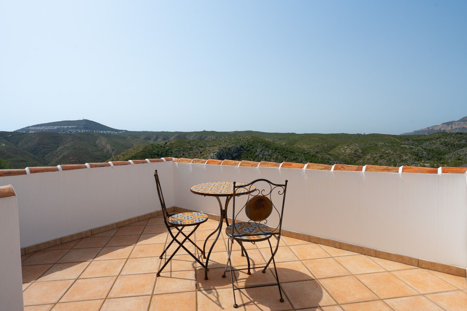 Villa orientée plein sud avec vue sur le coucher de soleil près de Granadella