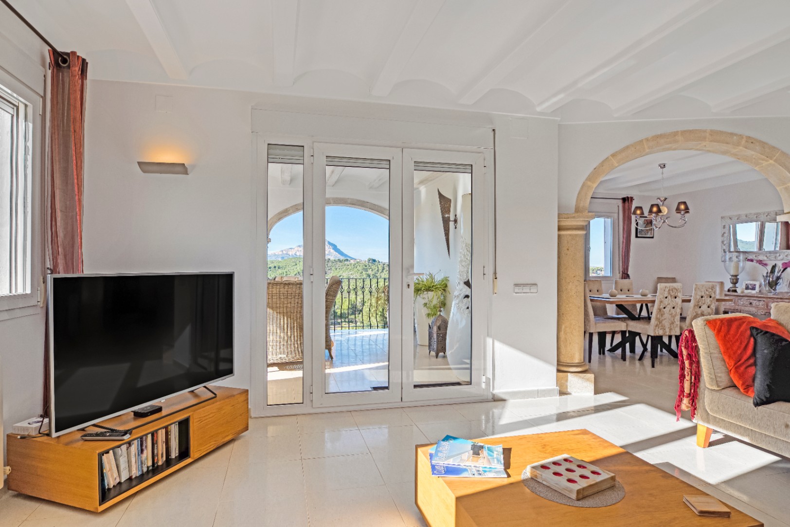 Villa orientée plein sud avec vue sur le coucher de soleil près de Granadella