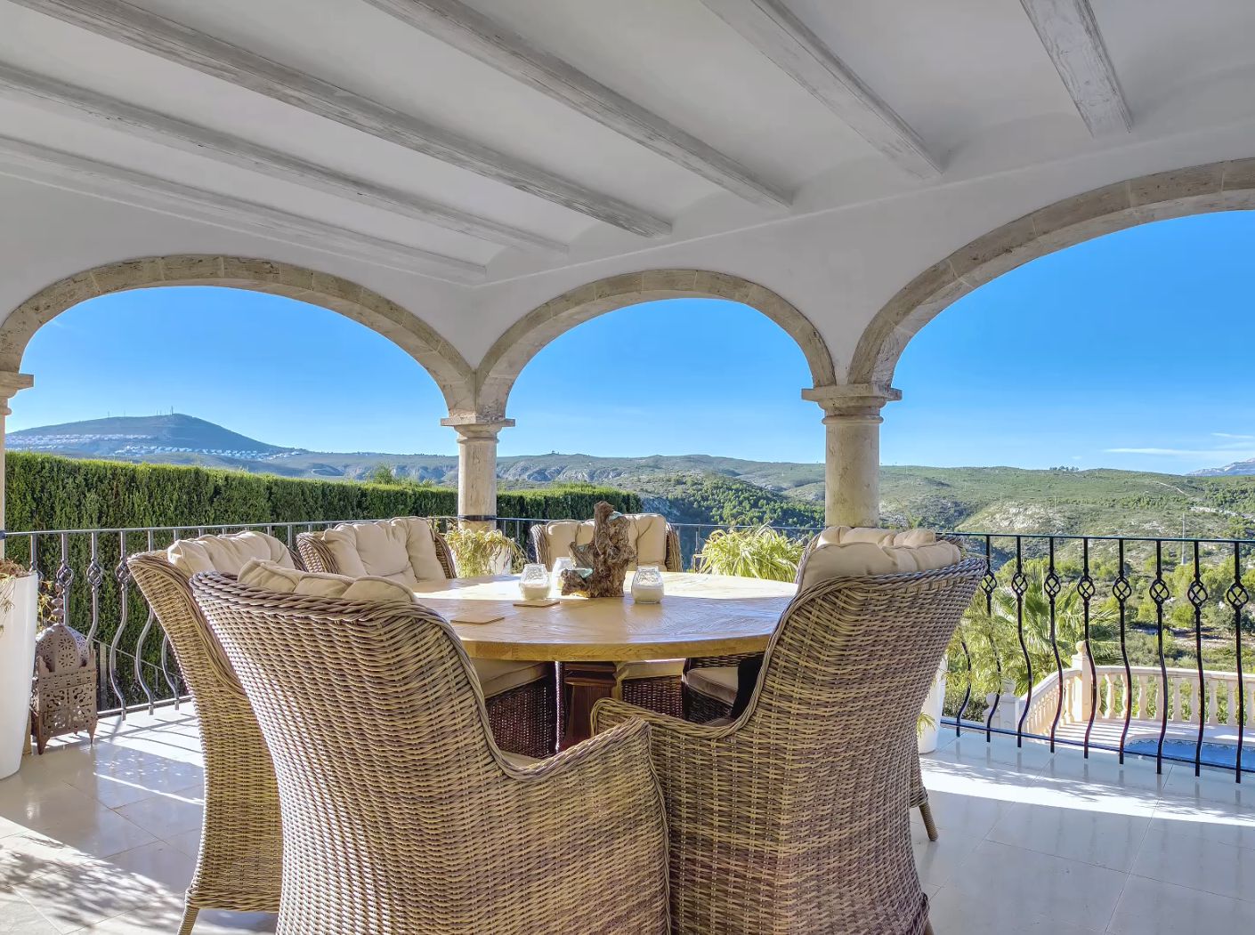 Villa orientée plein sud avec vue sur le coucher de soleil près de Granadella