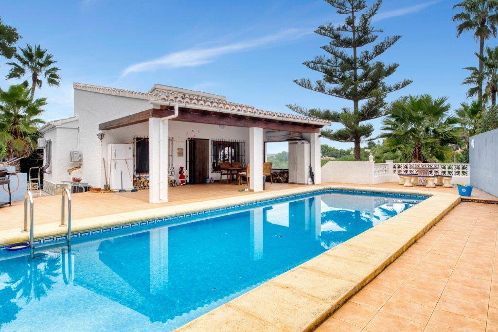 Belle villa de 3 lits à vendre avec vue et à proximité de la plage de Javea